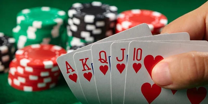 Cập nhật thông tin vòng chơi 1-2 trong game Poker 